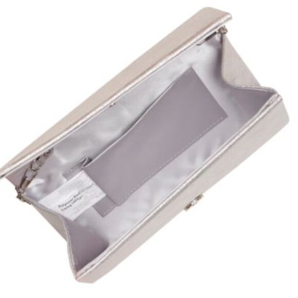 Short Silver Clutch with a Chain - Picture 6 of 15